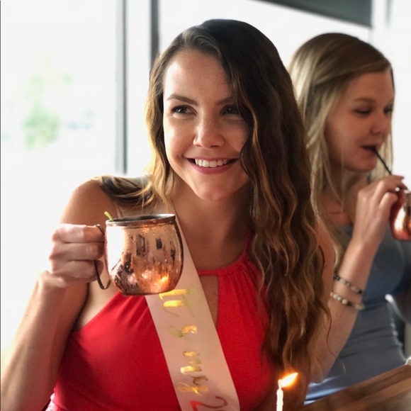 Meet your Posher, Justine - Picture 1 of 3